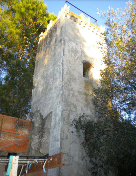 vecchio edificio "Torre di Caccia"